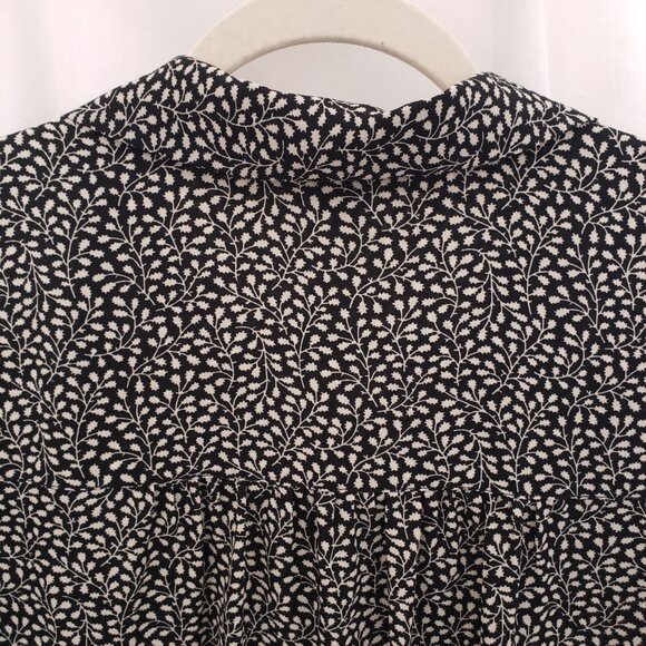 H&M Black and Beige Leaf Pattern Collar Button Up Long Sleeve Blouse Size 12 - Picture 12 of 13